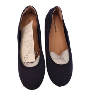Amazon Essentials Flats - Size 8.5W  ⭐️NWT⭐️